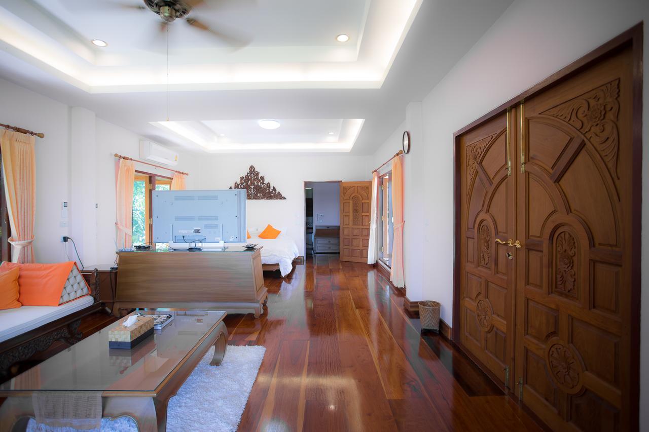 Thararin Villa Ban Doem Bang Quarto foto