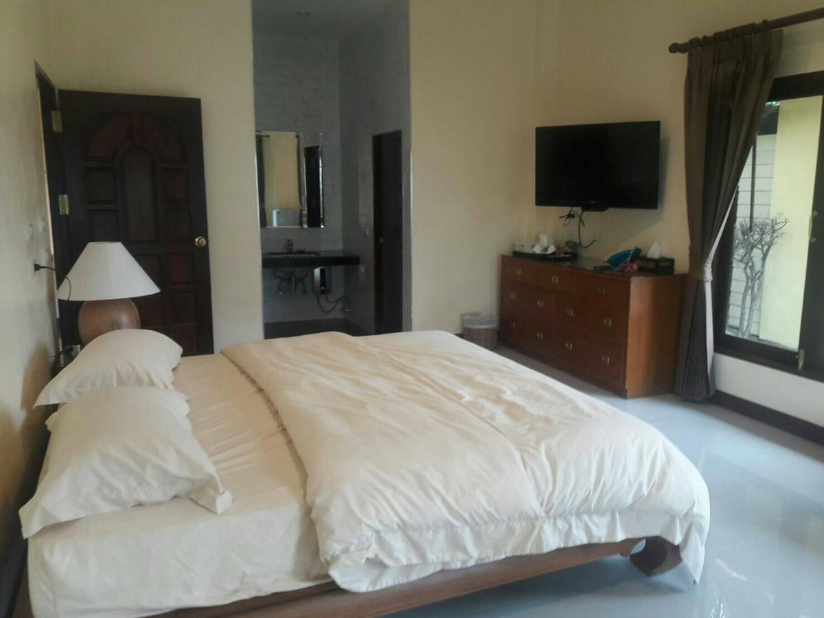Thararin Villa Ban Doem Bang Exterior foto