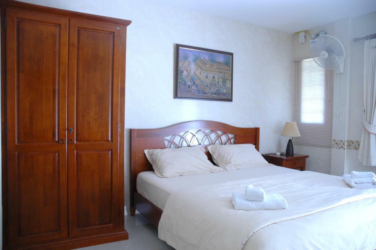 Thararin Villa Ban Doem Bang Exterior foto